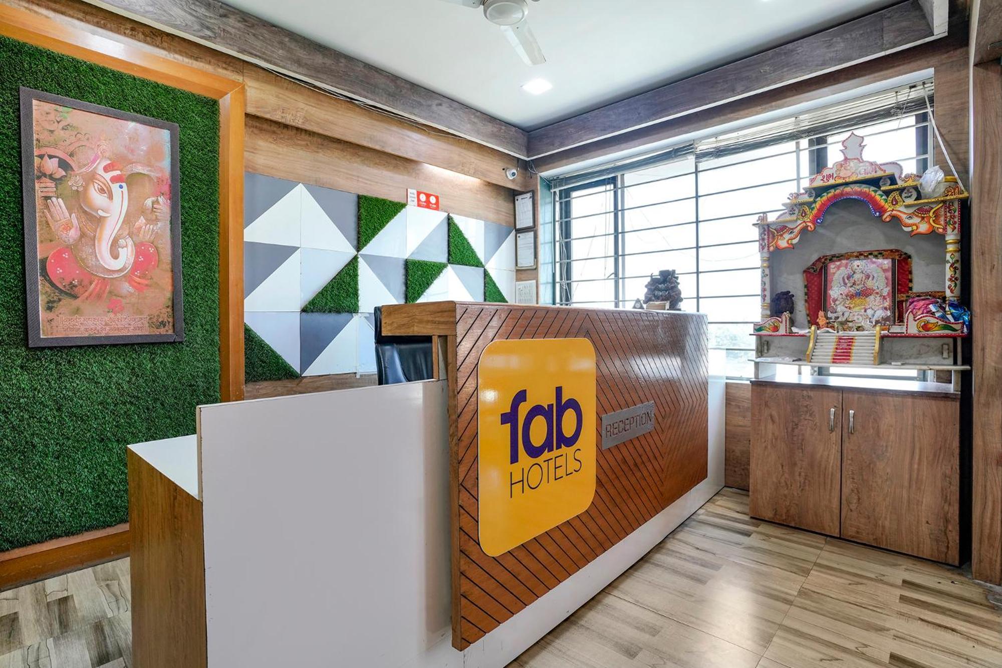 Fabhotel Galaxy I Ahmedabad Exteriör bild