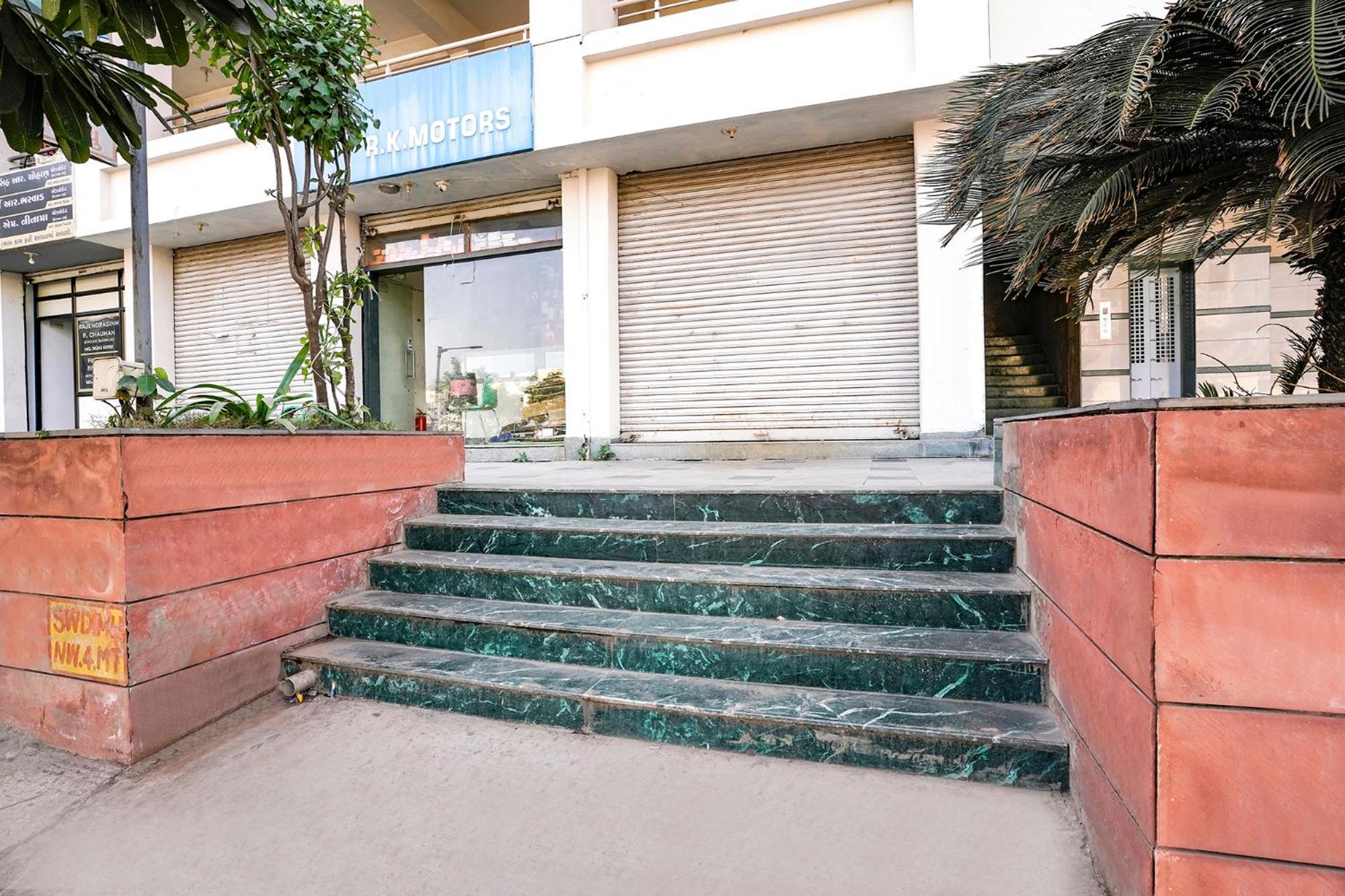 Fabhotel Galaxy I Ahmedabad Exteriör bild