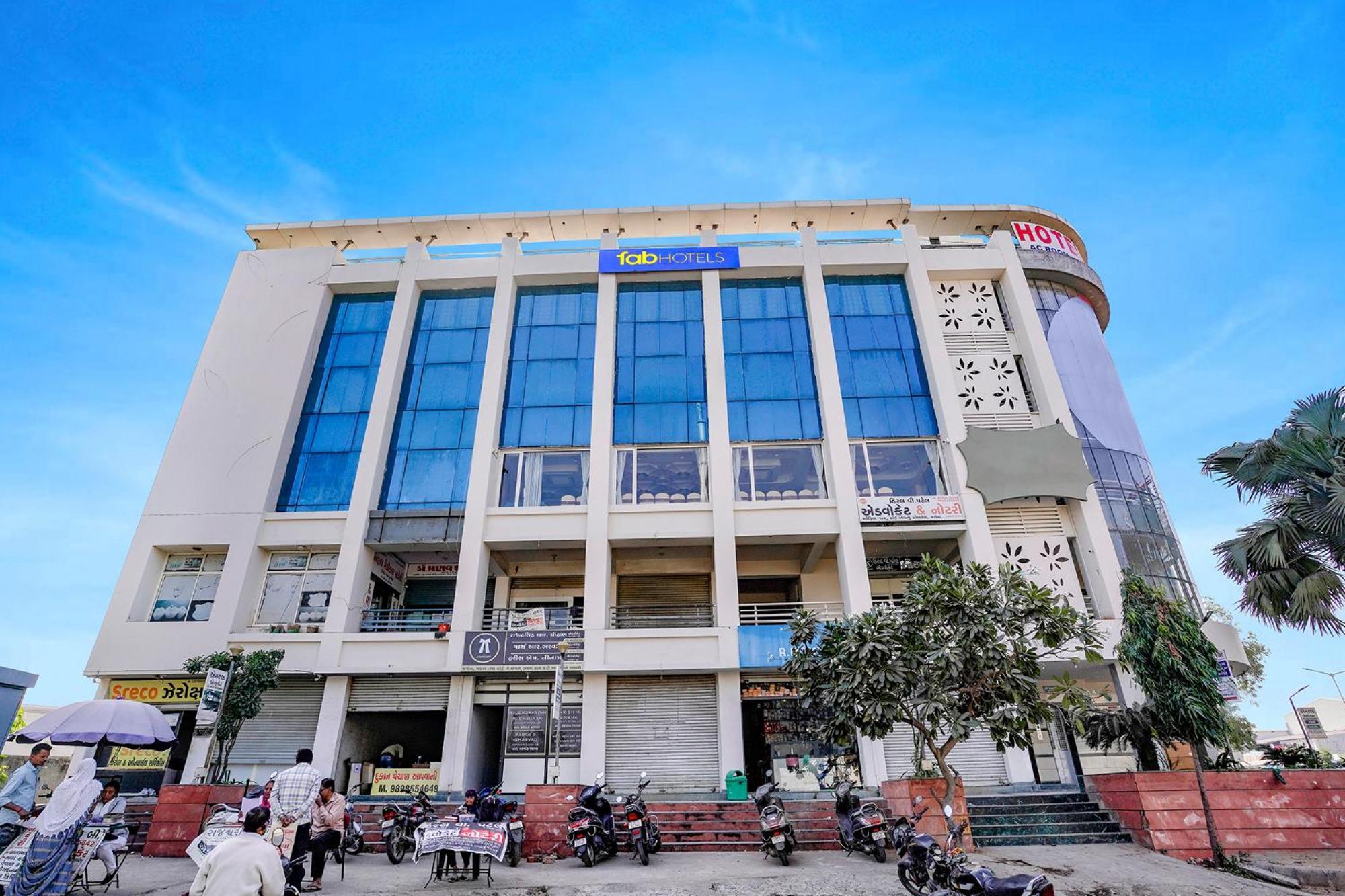 Fabhotel Galaxy I Ahmedabad Exteriör bild