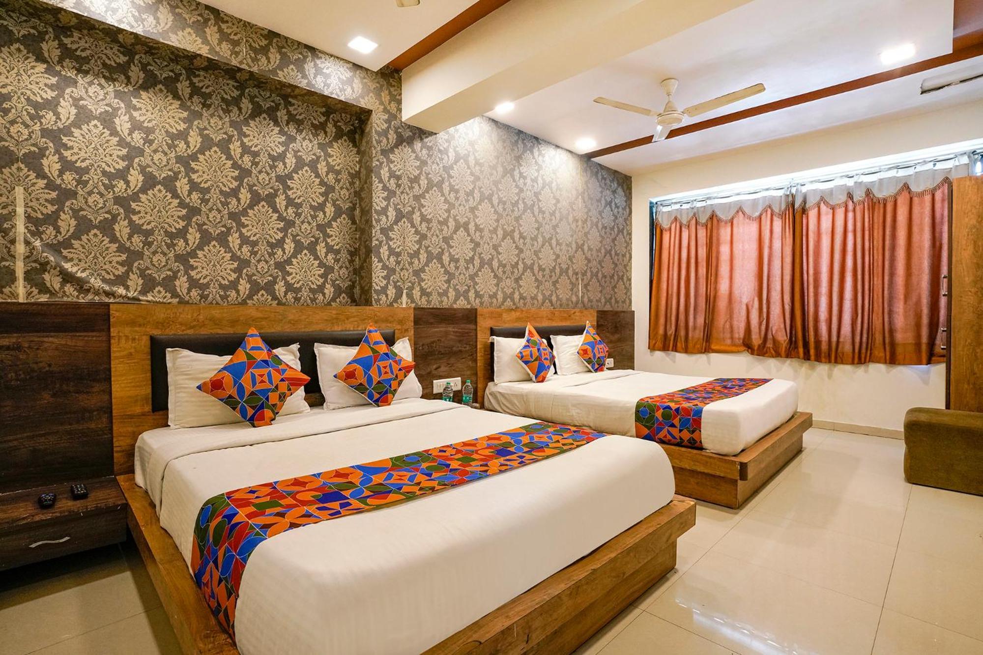 Fabhotel Galaxy I Ahmedabad Exteriör bild