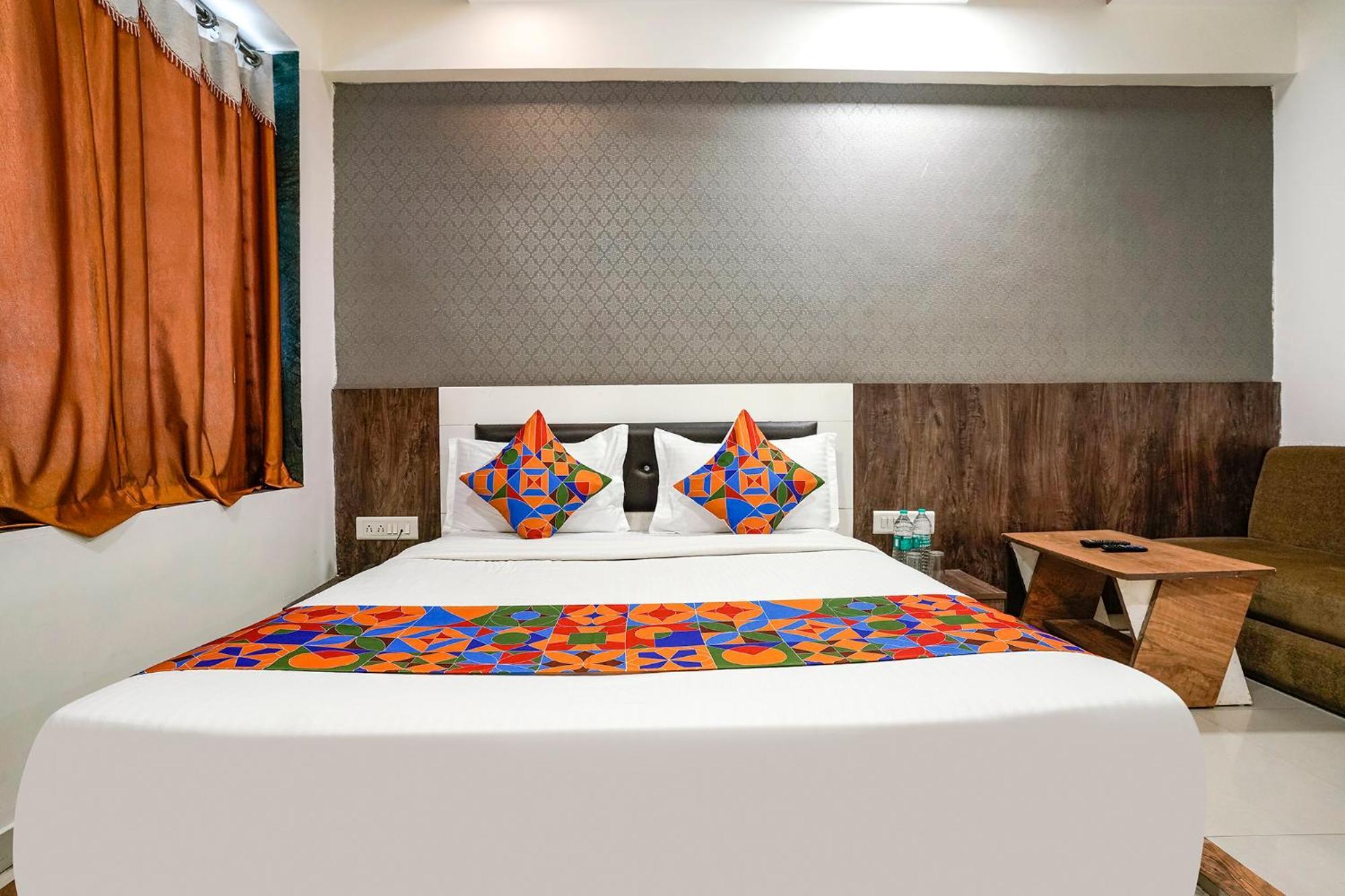 Fabhotel Galaxy I Ahmedabad Exteriör bild