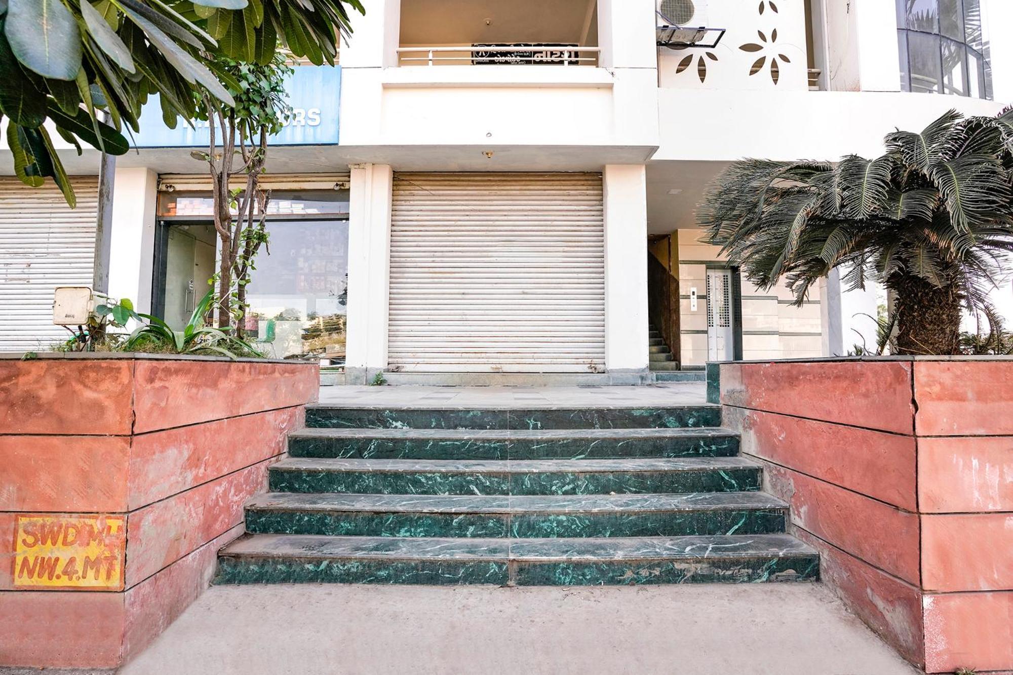 Fabhotel Galaxy I Ahmedabad Exteriör bild